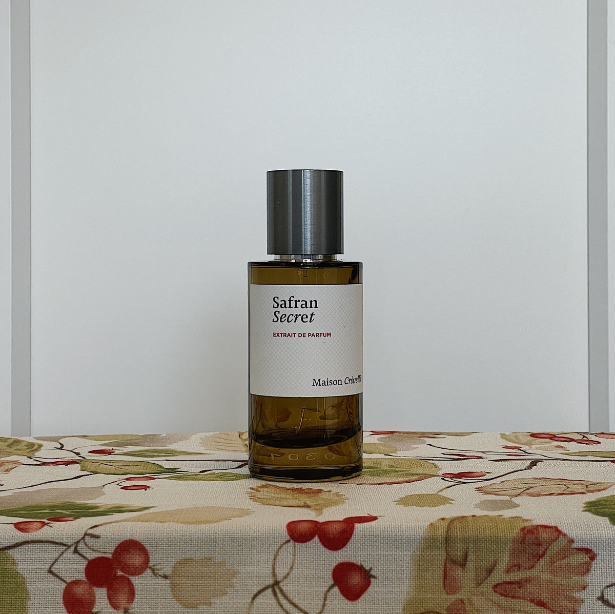 Empty Perfume Bottles for Display & Decor