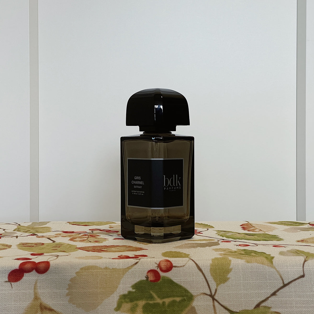 Empty Perfume Bottles for Display & Decor